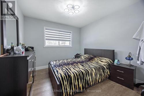 1534 Perth Avenue, London, ON - Indoor Photo Showing Bedroom