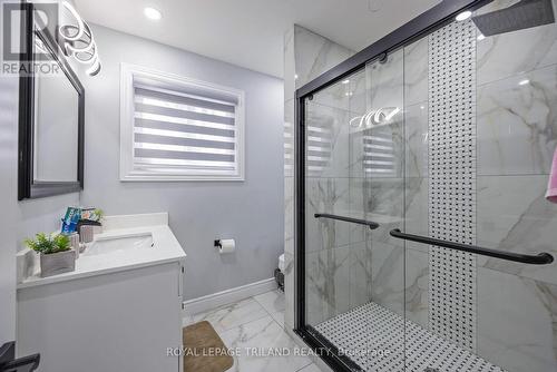 1534 Perth Avenue, London, ON - Indoor Photo Showing Bathroom