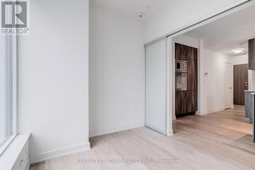 1702W - 27 Bathurst Street, Toronto, ON - Indoor Photo Showing Other Room