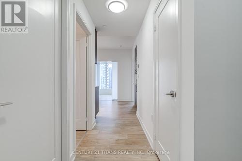 1702W - 27 Bathurst Street, Toronto, ON - Indoor Photo Showing Other Room