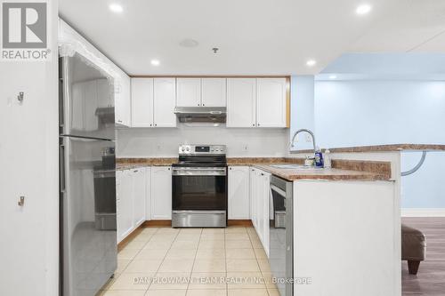 201 - 7428 Markham Road, Markham, ON - Indoor Photo Showing Kitchen