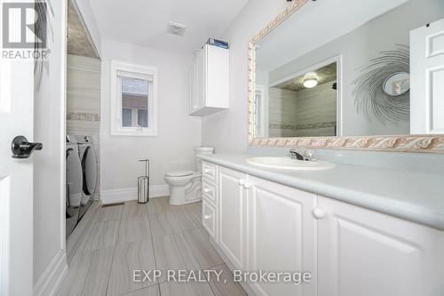 51 Michelle Drive, Vaughan, ON - Indoor Photo Showing Bathroom