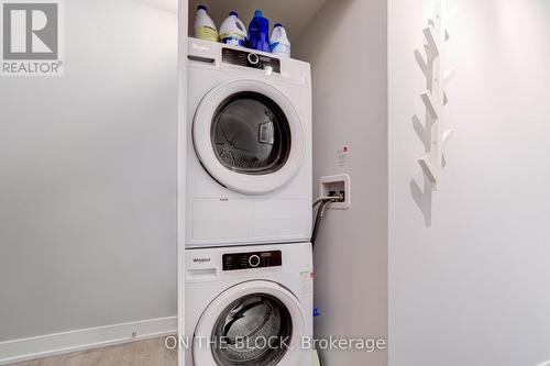 418 - 9 Mabelle Avenue, Toronto, ON - Indoor Photo Showing Laundry Room