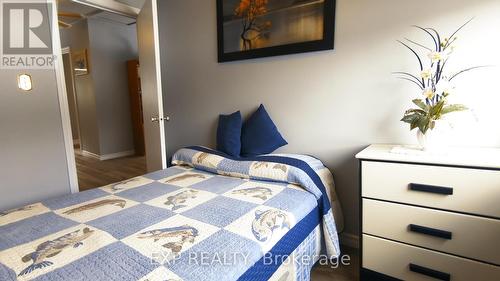 43 Gyles Point Road, Parry Sound, Unorganized District, ON - Indoor Photo Showing Bedroom