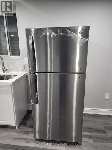 6 Macklin Street, Brantford, ON - Indoor Photo Showing Kitchen