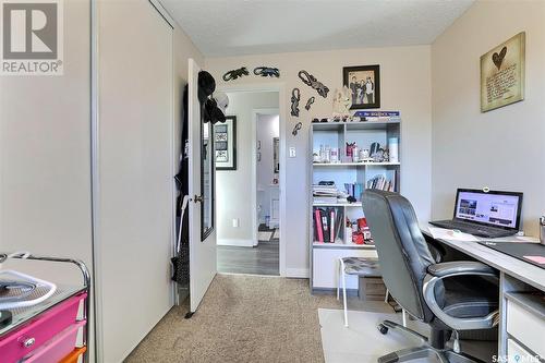 358 Rodenbush Drive, Regina, SK - Indoor Photo Showing Office