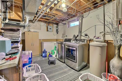 358 Rodenbush Drive, Regina, SK - Indoor Photo Showing Laundry Room