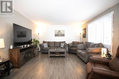 315 Chambers Ave, Sault Ste. Marie, ON - Indoor Photo Showing Living Room