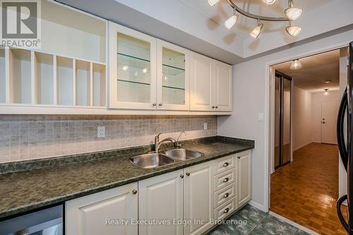 1503 - 1535 Lakeshore Road E, Mississauga (Lakeview), ON - Indoor Photo Showing Kitchen With Double Sink