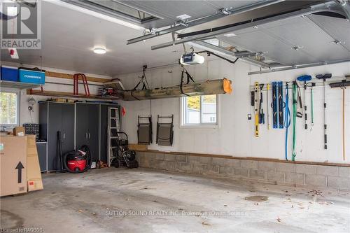 109 Shepard Lake Road, Georgian Bluffs, ON - Indoor Photo Showing Garage