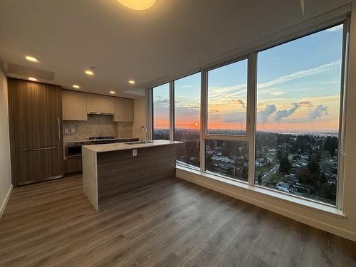 23Xx 10333 133 Street, Surrey, BC - Indoor Photo Showing Kitchen