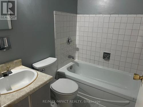 201 - 51 Russett Avenue, Oshawa, ON - Indoor Photo Showing Bathroom