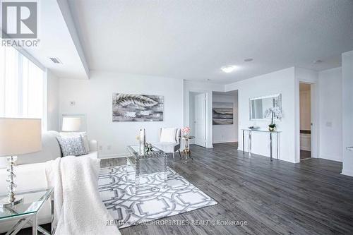 808 - 25 Town Centre Court, Toronto, ON - Indoor Photo Showing Living Room