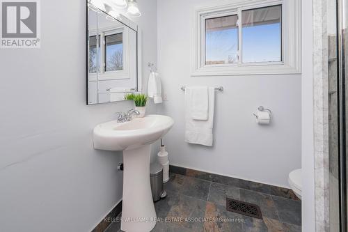 2129 Concession Rd 8 Road, Adjala-Tosorontio, ON - Indoor Photo Showing Bathroom