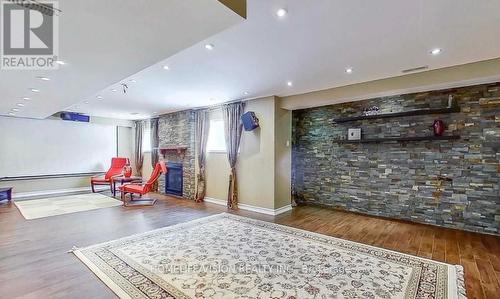 48 Routledge Drive, Richmond Hill, ON - Indoor Photo Showing Other Room