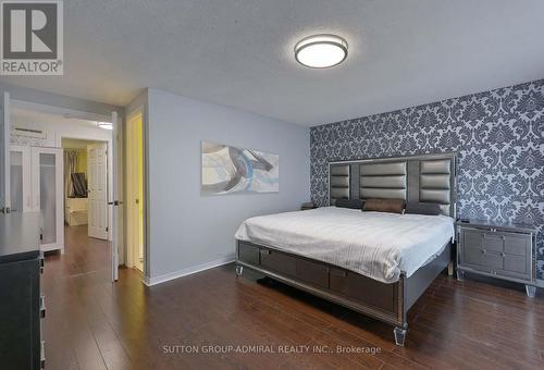 2431 Ploughshare Court, Mississauga, ON - Indoor Photo Showing Bedroom