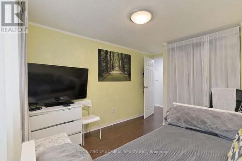 2431 Ploughshare Court, Mississauga, ON - Indoor Photo Showing Bedroom