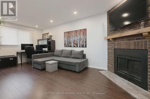 2431 Ploughshare Court, Mississauga, ON - Indoor Photo Showing Living Room With Fireplace