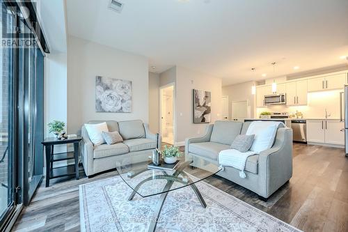 312 - 332 Gosling Gardens, Guelph (Guelph South), ON - Indoor Photo Showing Living Room