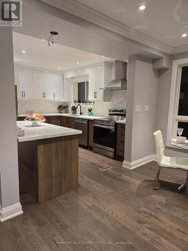 588 Stone Street, Oshawa, ON - Indoor Photo Showing Kitchen