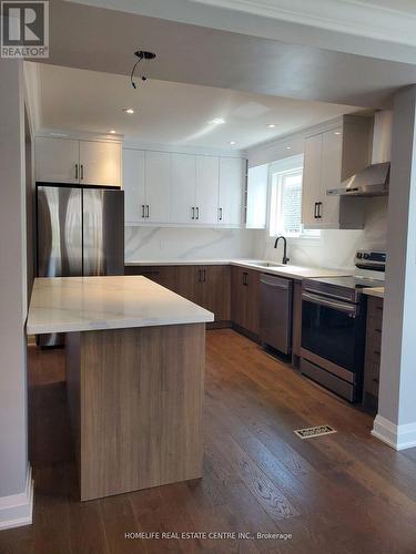 588 Stone Street, Oshawa, ON - Indoor Photo Showing Kitchen