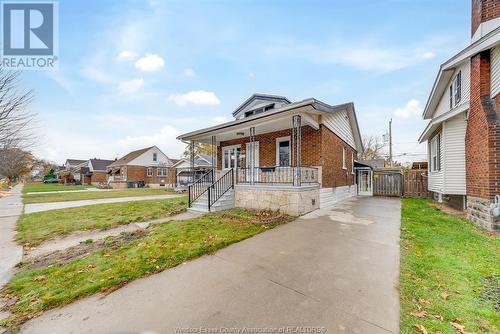 2533 Turner, Windsor, ON - Outdoor With Deck Patio Veranda