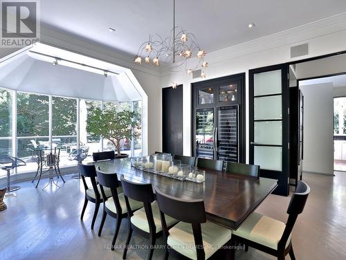 18 Timberglade Court, Toronto, ON - Indoor Photo Showing Dining Room