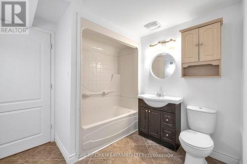 63 Wheatfield Crescent, Kitchener, ON - Indoor Photo Showing Bathroom