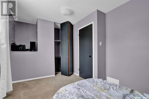 5371 2Nd Avenue N, Regina, SK - Indoor Photo Showing Bedroom