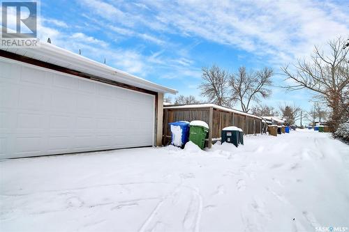 5371 2Nd Avenue N, Regina, SK - Outdoor