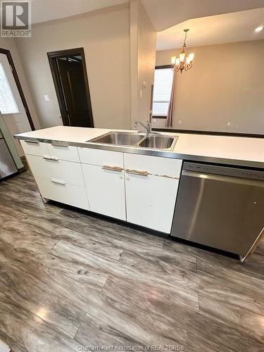 112 College Avenue South, Sarnia, ON - Indoor Photo Showing Kitchen With Double Sink