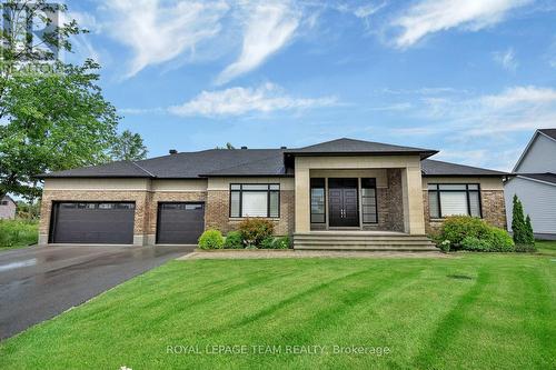 700 Mcmanus Avenue, Ottawa, ON - Outdoor With Facade