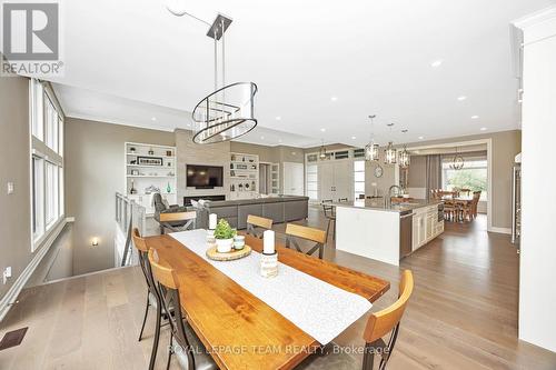 700 Mcmanus Avenue, Ottawa, ON - Indoor Photo Showing Dining Room