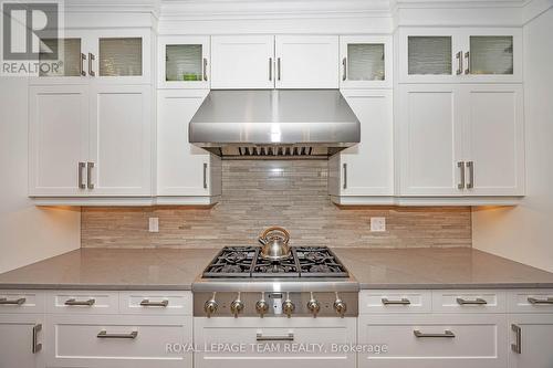 700 Mcmanus Avenue, Ottawa, ON - Indoor Photo Showing Kitchen