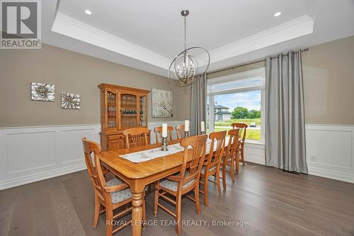 700 Mcmanus Avenue, Ottawa, ON - Indoor Photo Showing Dining Room