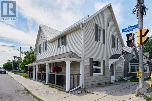 3506 Mcbean Street, Ottawa, ON - Outdoor