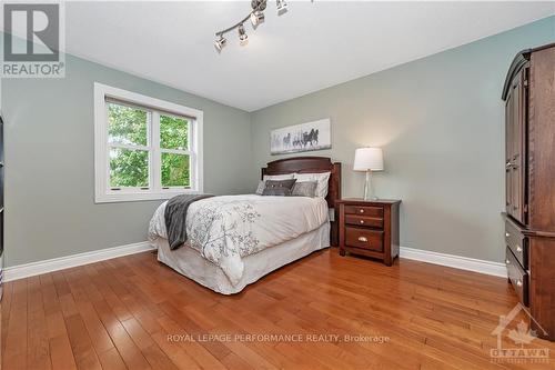 695 Merkley Drive, Ottawa, ON - Indoor Photo Showing Bedroom