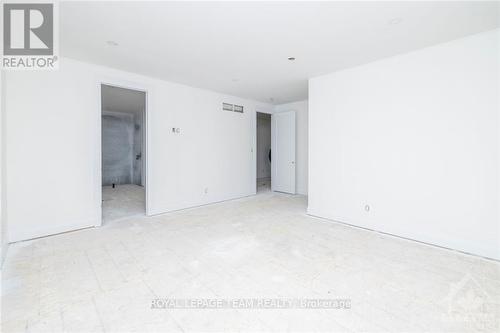 6840 Still Meadow Way, Ottawa, ON - Indoor Photo Showing Other Room