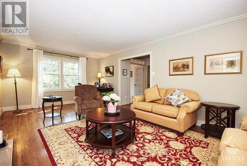 125 Lansdowne Road S, Ottawa, ON - Indoor Photo Showing Living Room