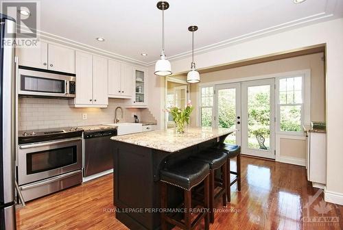 125 Lansdowne Road S, Ottawa, ON - Indoor Photo Showing Kitchen With Upgraded Kitchen