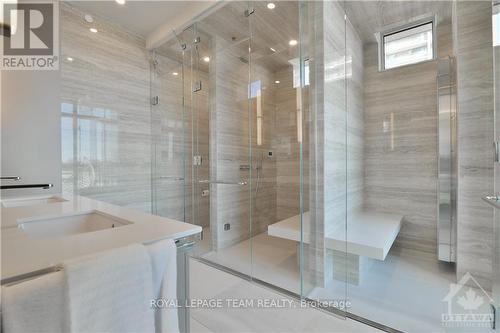 301 - 364 Queen Elizabeth Drive, Ottawa, ON - Indoor Photo Showing Bathroom