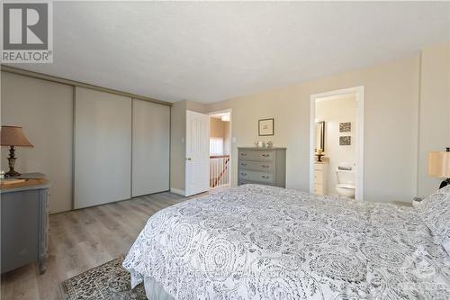 368 Duval Lane, Ottawa, ON - Indoor Photo Showing Bedroom