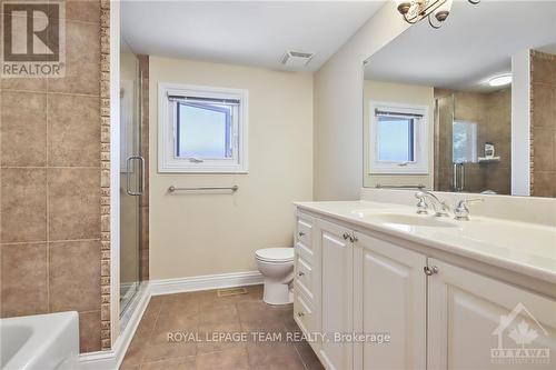 663 Westminster Avenue, Ottawa, ON - Indoor Photo Showing Bathroom