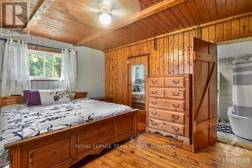 6804 6Th Concession Road W, Elizabethtown-Kitley, ON - Indoor Photo Showing Bedroom