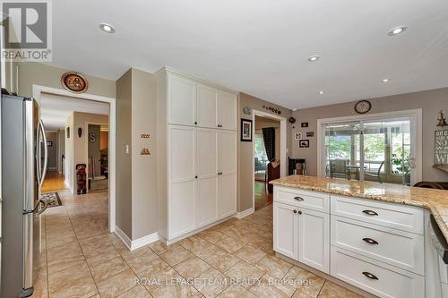 6 Rideau Lane, North Grenville, ON - Indoor Photo Showing Kitchen