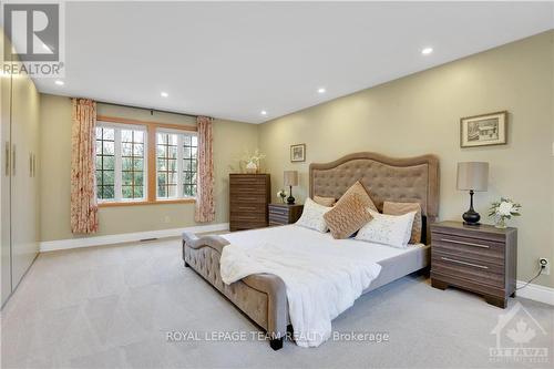 19 Farnham Crescent, Ottawa, ON - Indoor Photo Showing Bedroom