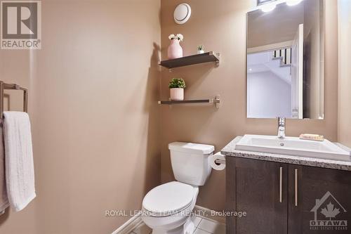 308 Rainrock Crescent, Ottawa, ON - Indoor Photo Showing Bathroom