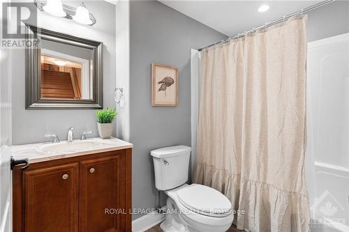 8044 Adam Baker Way, Ottawa, ON - Indoor Photo Showing Bathroom