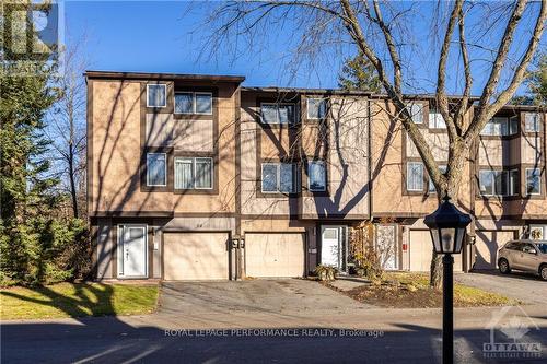 52 Reaney Court, Ottawa, ON - Outdoor