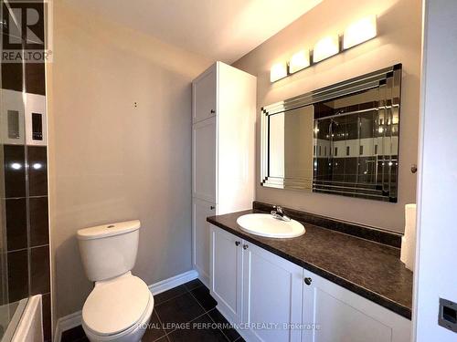 1907 - 70 Landry Street, Ottawa, ON - Indoor Photo Showing Bathroom